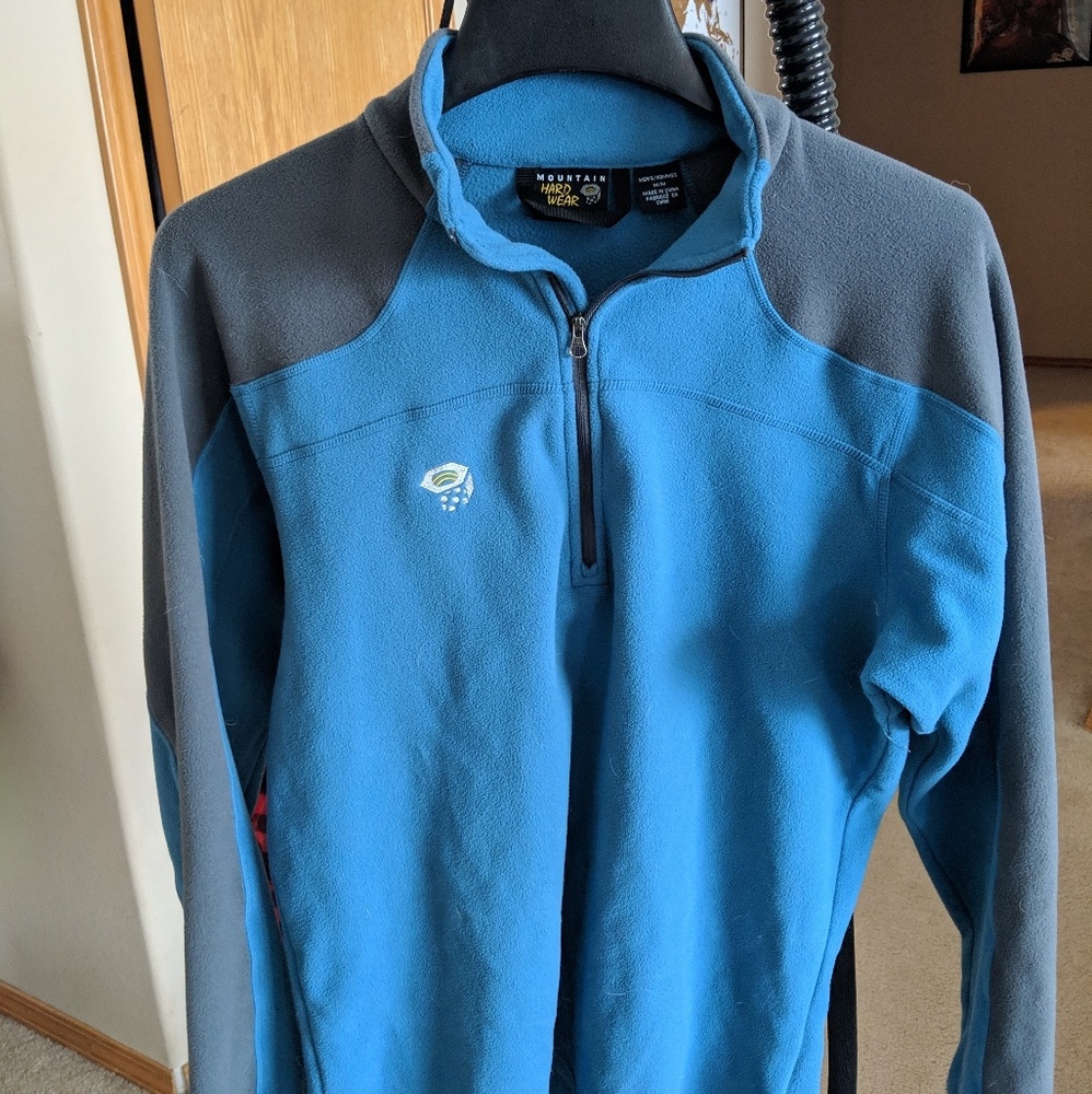 Mountain Hardwear 1/4 zip fleece sweater